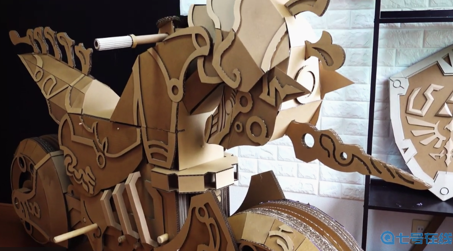 高玩展示全纸壳制塞尔达零式摩托 酷炫还原还可骑乘