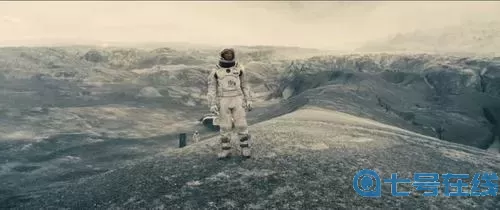 星际穿越库伯是怎么到达五维空间的？星际穿越逃离五维空间