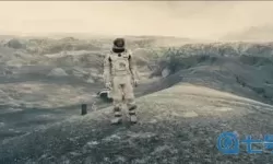 星际穿越库伯是怎么到达五维空间的？星际穿越逃离五维空间