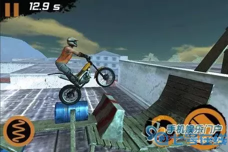 极限摩托汉化版下载 《极限摩托》