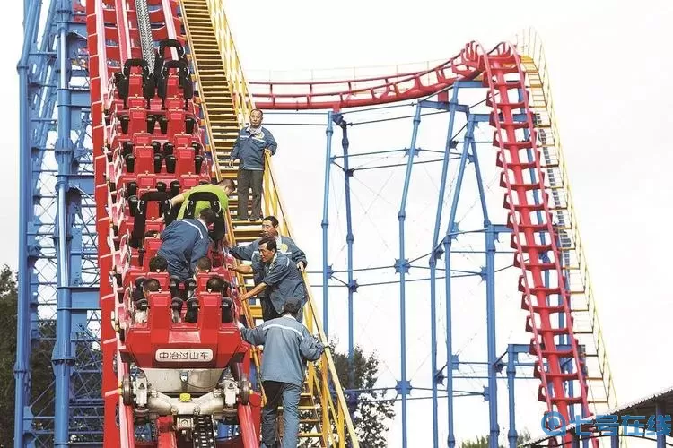 过山车之星被困在公园 过山车之星游客进不去入口