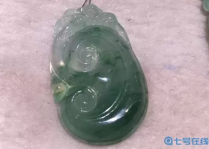 翡翠大师李冰的作品值不值得要 翡翠李冰老师