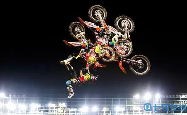 极限摩托一 极限摩托单机版