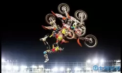 极限摩托一 极限摩托单机版