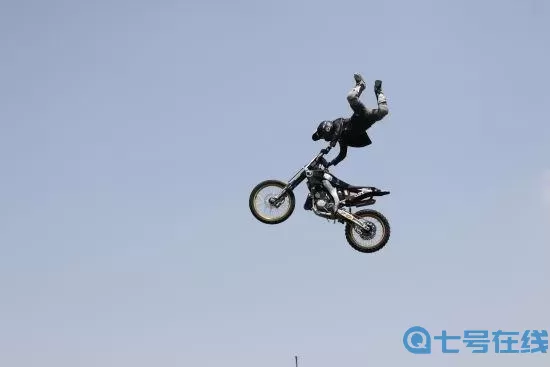 极限摩托 极限摩托车破解版