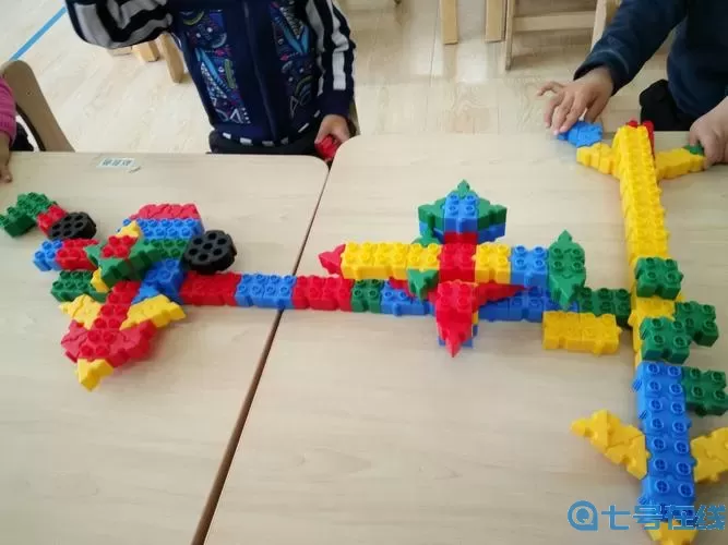 粉末游戏幼儿园争霸 争霸类单机游戏