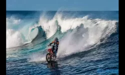 极限摩托骑行 极限摩托骑行无限金币版