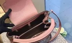 肥鹅健身房二级粉色手提包能点几下？肥鹅健身房手提包要合成吗？