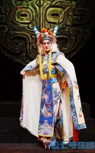 枪林弹雨隔不断京剧 京剧小英唱段枪林弹雨