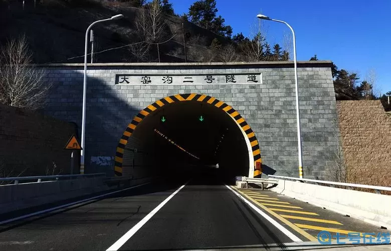 僵尸尖叫二号隧道 僵尸尖叫在哪个链接下?