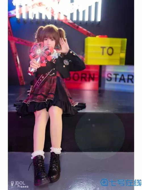 横扫千军n服和g服能一起玩吗？官服和b服可以一起玩吗？