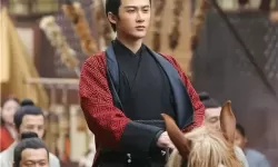 军师联盟檀健次演谁 檀健次全家福照片