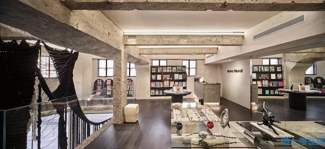 创世纪元服装公司