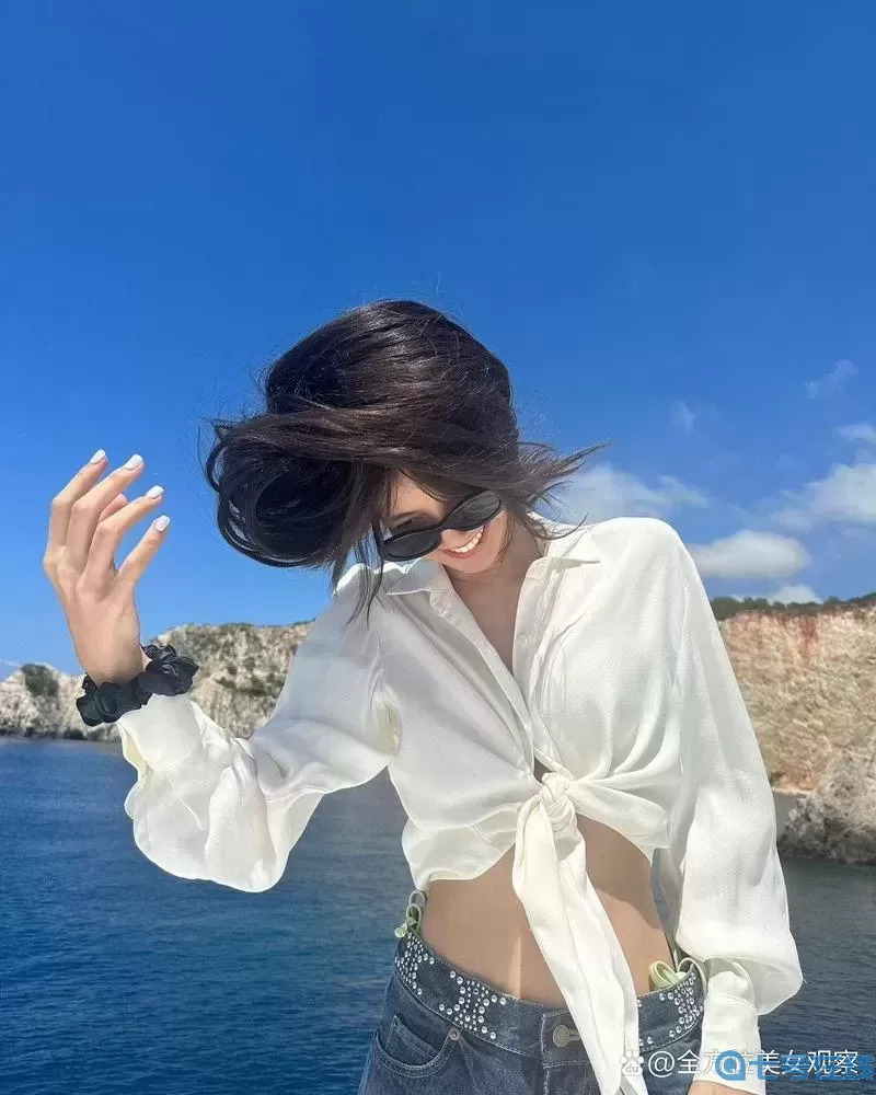 这两个球球一直摇晃个不停