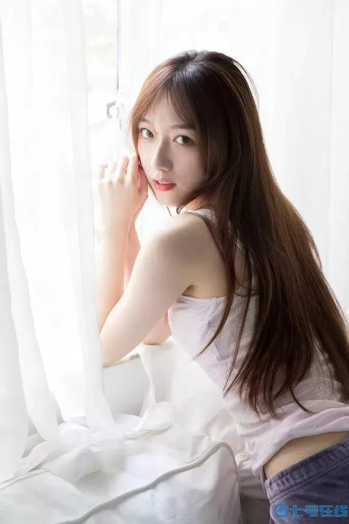 18款奶胸看尿口入口