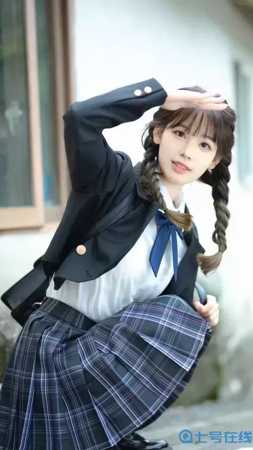 四合院槐花吞巨龙原文及翻译