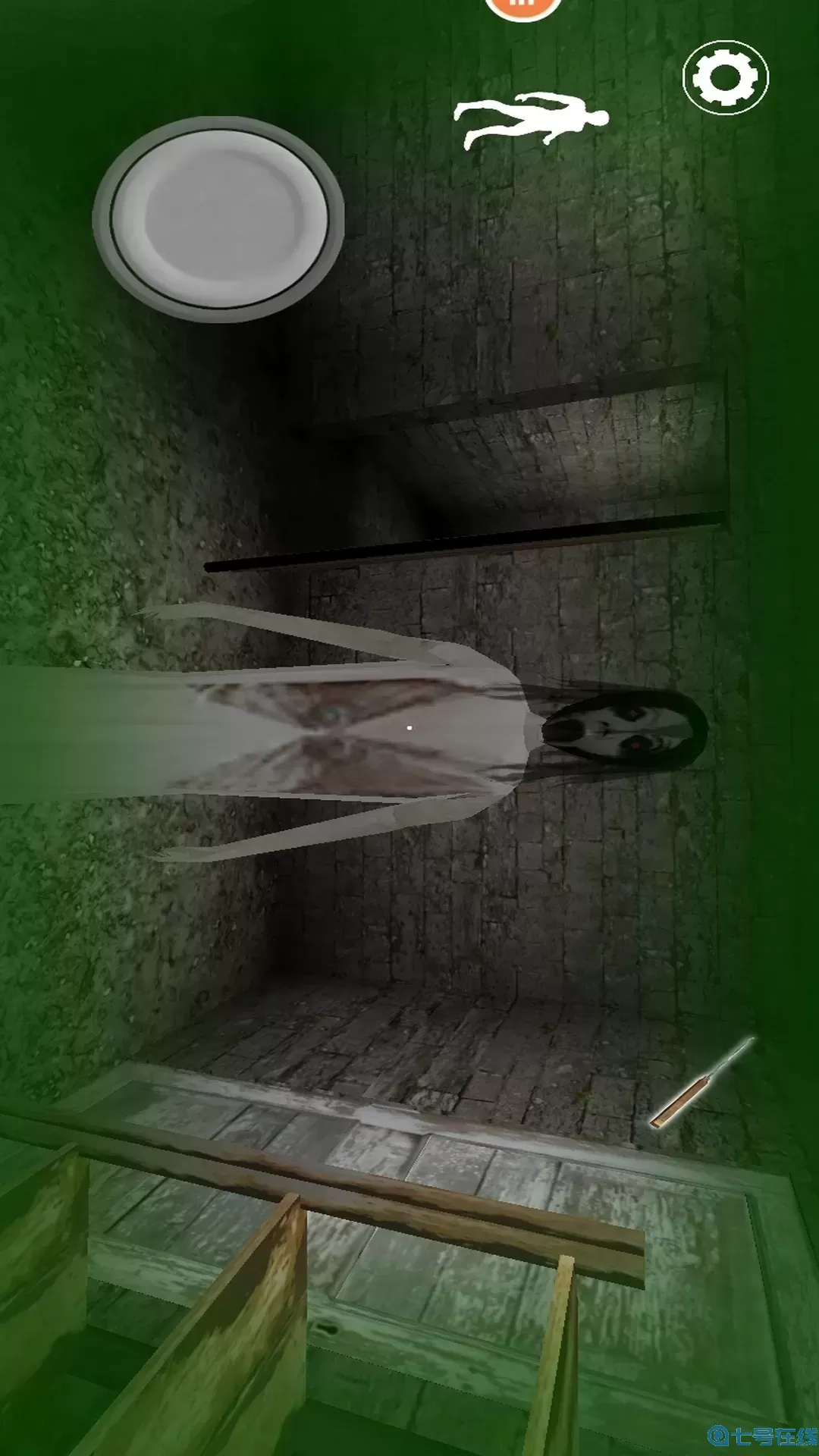 恐怖奶奶铁人免费版下载